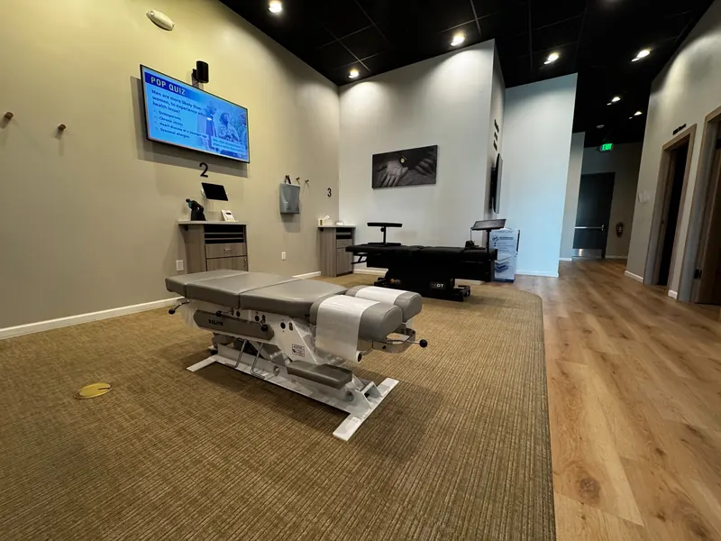 Chiropractic care area at 100% Chiropractic Austin Rosedale